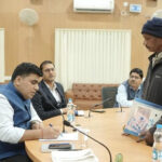 कलेक्टर ने जनदर्शन – अधिकारियों को प्रकरणों की जांच कर शीघ्रता से निराकरण के दिए निर्देश