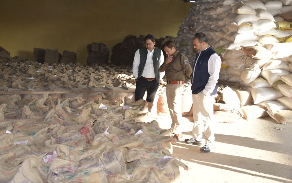 मुंगेली जिले में 14 राइस मिलों को किया गया सील,12 हजार क्विंटल से अधिक धान जब्त,कस्टम मिलिंग में गड़बड़ी के मामले में 19 राइस मिलों पर कार्रवाई