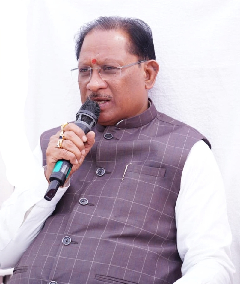 मुख्यमंत्री साय ने बच्चों से किया संवाद, बताया सफलता का मार्ग ,कहा-लक्ष्य निर्धारित करें, बड़े सपने देखें और उन्हें साकार करने के लिए पूरी निष्ठा और परिश्रम से जुट जाएं