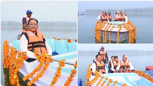 नारायणपुर में CM साय ने शांत सरोवर में नौका विहार और विद्यार्थियों व खेल प्रतिभाओं से किया संवाद