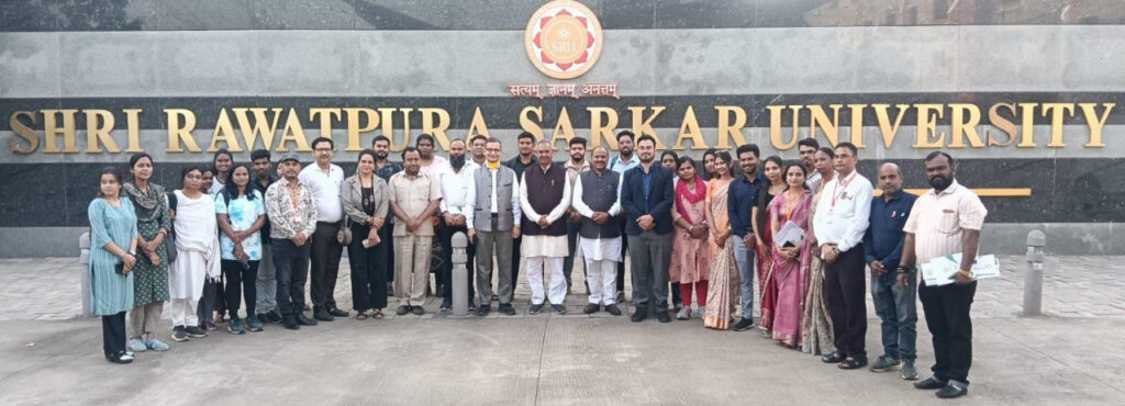 योग से सशक्त होगा युवा वर्ग, शिक्षा के साथ स्वास्थ्य भी आवश्यक : सिन्हा