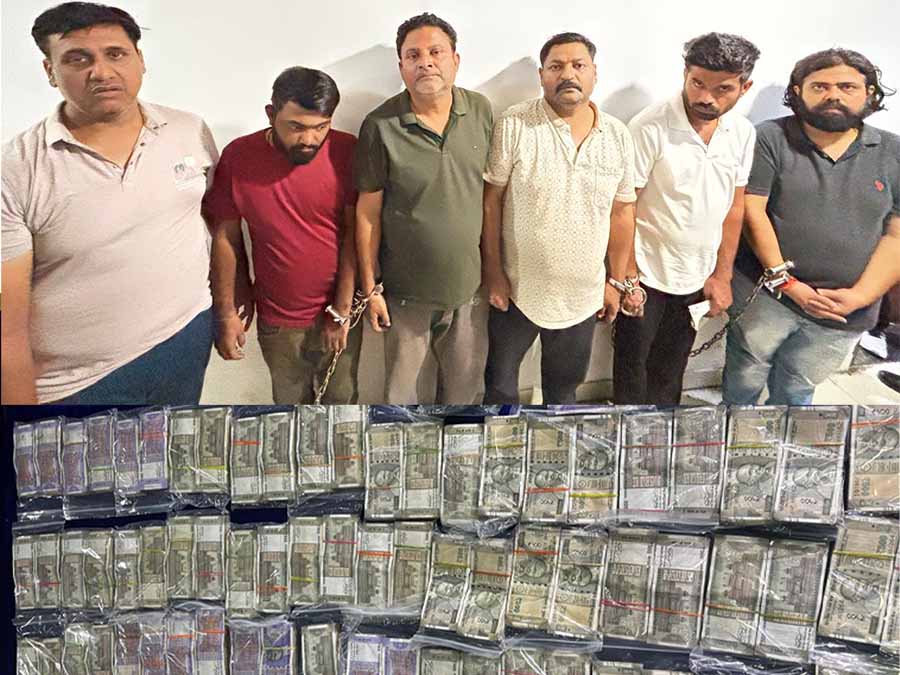 टी-20 वर्ल्ड कप से पहले ऑनलाइन सट्टा गिरोह का भंडाफोड़, 6 गिरफ्तार