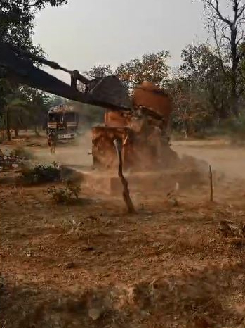 सुरक्षा बलों ने नक्सली स्मारक किया ध्वस्त