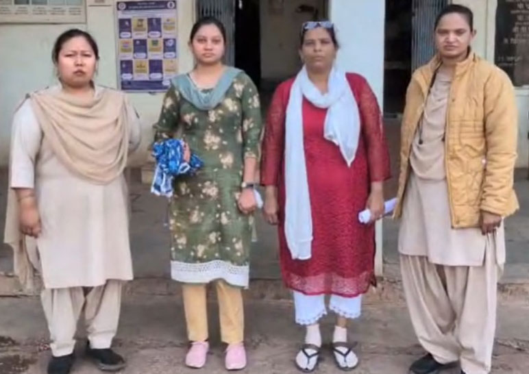 धर्मांतरण के आरोप में दो महिलाएं गिरफ्तार
