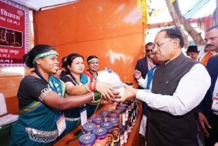 ’महिला स्व-सहायता समूहों की मेहनत को मुख्यमंत्री का सलाम’