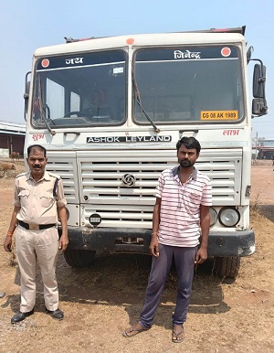 खनिजों के अवैध परिवहन पर की गई कार्रवाई