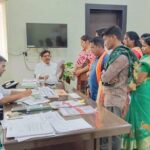 कलेक्टर ने जनदर्शन में गंभीरता से सुनी नागरिकों की समस्याएं