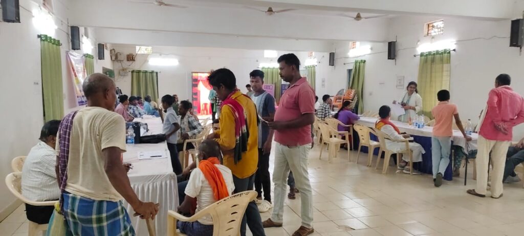 दिव्यांगजनों हेतु शिविर का हुआ आयोजन, 124 ने कराया पंजीयन