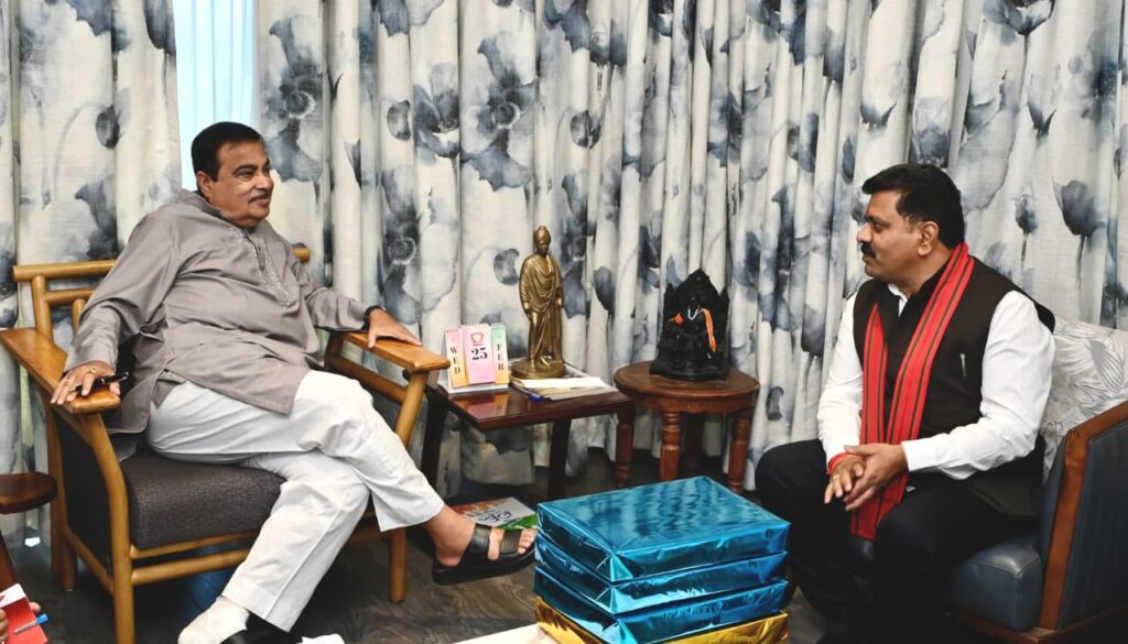 केंद्रीय परिवहन मंत्री गडकरी से मिले डिप्टी सीएम शर्मा
