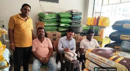 खाद्य व औषधि प्रशासन की टीम प्रतिष्ठानों का किया औचक निरीक्षण