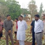 वन मंत्री केदार कश्यप ने दहिकोंगा तेंदूपत्ता फड़ का किया निरीक्षण