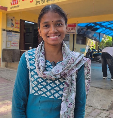 पहाड़ी कोरवा बेटी शाम कुमारी के सपनों को मिले पंख, पढ़ाई के साथ मिला रोजगार