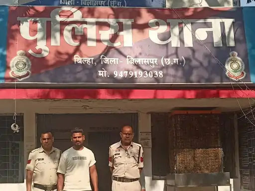 टोल प्लाजा के पास दादागिरी: वसूली और मारपीट मामले में एक गिरफ्तार