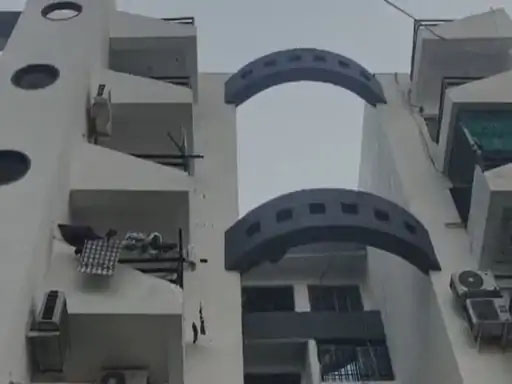 रायपुर में B.Tech छात्र ने 6वीं मंजिल से लगाई छलांग, इलाज के दौरान मौत
