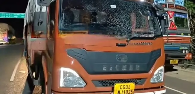 कोंड़ागांव बायपास मार्ग पर अज्ञात उपद्रवियों ने दर्जनभर वाहनों पर की पत्थरबाजी
