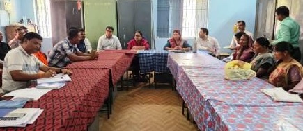 मार्री क्लस्टर में सरपंचों संग कलेक्टर ने की विकास कार्यों और जनसमस्याओं की समीक्षा