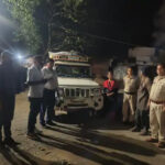 खाद की कालाबाजारी पर कार्रवाई, पिकअप वाहन सहित 70 बोरी यूरिया पकड़ा गया