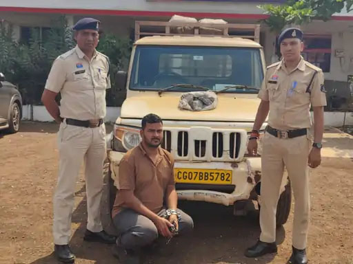 10 हजार का सिलिको मैंगनीज चोरी, आरोपी ड्राइवर गिरफ्तार; 4 लाख की गाड़ी जब्त