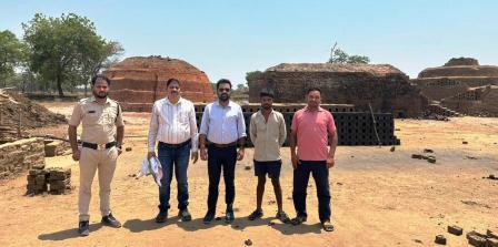 1 लाख 5 हजार से अधिक ईट जप्त, अवैध रूप से संचालित ईट भट्ठा पर कार्रवाई
