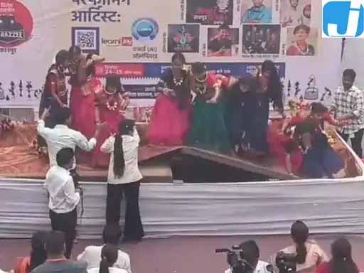 धमतरी युवा फेस्ट में बड़ा हादसा, सांस्कृतिक प्रस्तुति के दौरान मंच गिरा