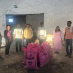 वैष्णवी एग्रो इंडस्ट्रीज से उड़ीसा प्रिंट वाले उर्वरक की 11 बोरियां जब्त