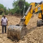 अवैध रेत खनन एवं परिवहन करते 1 चैन माउंटेन मशीन एवं 3 हाईवा वाहन जप्त