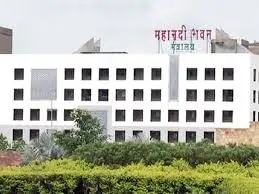 निलंबित सीएमओ की हुई वापसी, एक कर्मचारी की भी बहाली