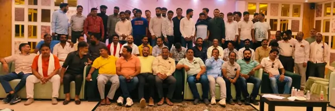 परिवहन समितियों के खिलाफ वाहन मालिकों का बड़ा कदम, 150 वाहन प्रशासन को सौंपने का ऐलान