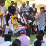 आम पेड़ के नीचे उप मुख्यमंत्री साव ने लगाई चौपाल, ग्रामीणों से योजनाओं का लिया फीडबैक