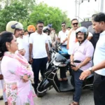 स्कूटी से शहर का निरीक्षण करने निकले उप मुख्यमंत्री साव
