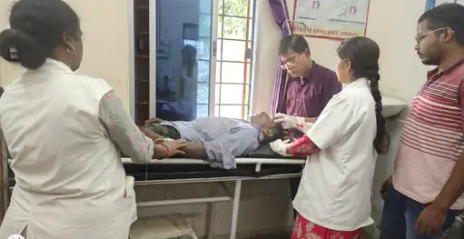 मोपेड सवार को टक्कर मारकर भागा ट्रैक्टर चालक, घायल अस्पताल में भर्ती