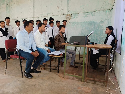 आधार बायोमेट्रिक अपडेट का विशेष अभियान: विद्यालयों में लगेंगे शिविर