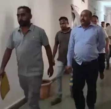 फरसगांव तहसील कार्यालय में ACB की कार्रवाई, तहसीलदार का रीडर 10 हजार की रिश्वत लेते गिरफ्तार