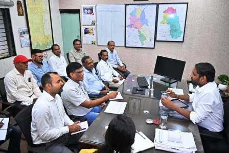 धमतरी में श्वेत क्रांति को रफ़्तार : गाँव-गाँव में बनेंगी नई डेयरी सहकारी समितियाँ
