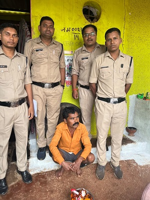 कलेक्टर के निर्देश पर आबकारी विभाग ने बानबरद में अवैध देशी मदिरा की जब्त
