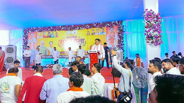 भोरमदेव सरस मेला को प्लास्टिक मुक्त बनाने की मुहिम, डिप्टी सीएम ने दिलाई स्वच्छता की शपथ