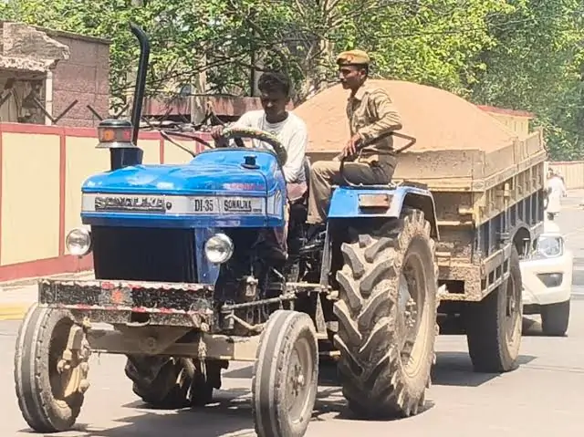 रेत एवं मिट्टी के अवैध परिवहन में संलिप्त 4 ट्रैक्टर वाहन जब्त, प्रकरण दर्ज कर नियमानुसार होगी कार्रवाई