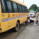 धमतरी में चलती स्कूल बस में लगी आग! 25 बच्चों समेत 28 लोगों की बाल-बाल बची जान